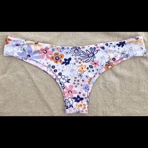 Kulani Kini’s bottom